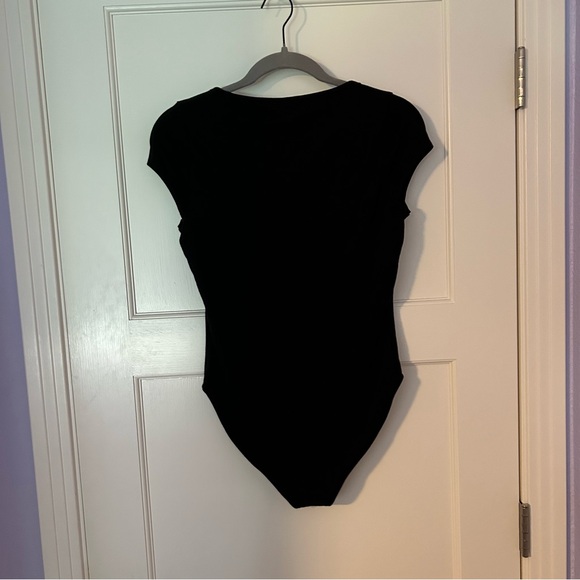 Old Navy Short Sleeve Bodysuit - Picture 2 of 4